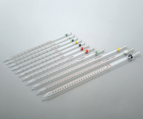 NÊN SỬ DỤNG PIPET NHỰA HAY KHÔNG?